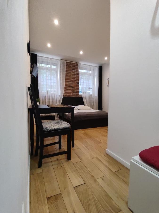 Topolowa Apartments - Self Check In - Next To Main Rail, 10 Min To Main Square Krakau Exterior foto